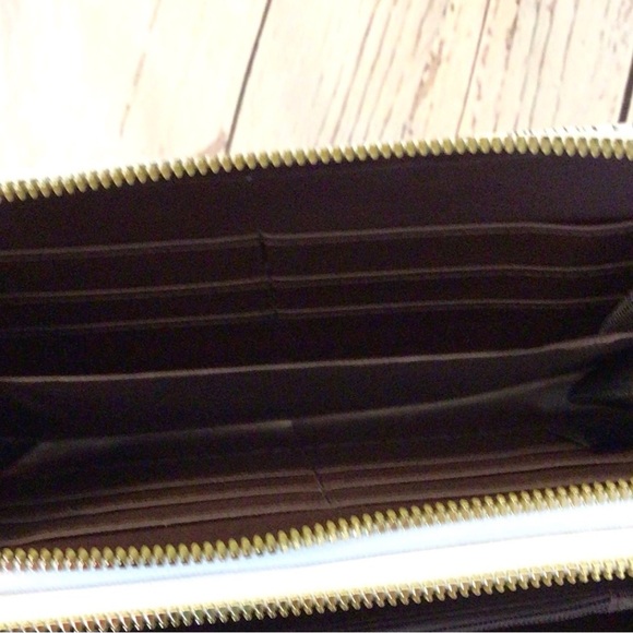 Blush Kiss Glitter Paris Eiffel Tower Floral Air Balloon Print Wristlet Wallet - Picture 7 of 9